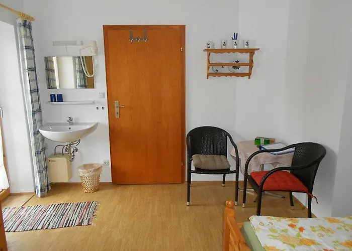 Lenzenhof, Familie Christian Und Stefanie Spitzl Lantgård *